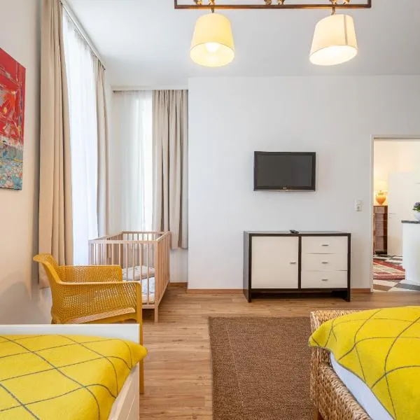 Art Apartment Mutters - Innsbruck，位于因斯布鲁克的酒店