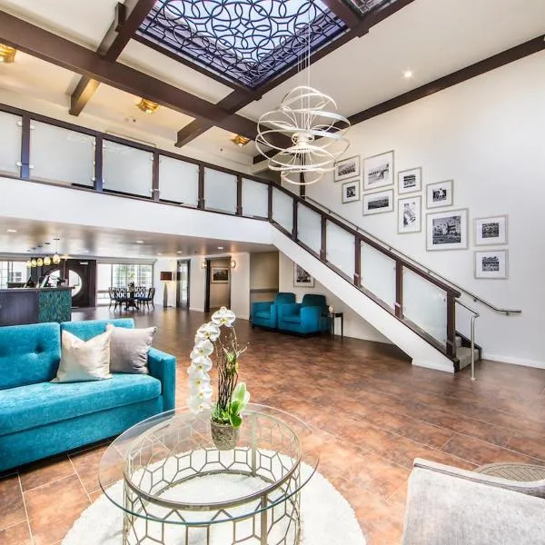 Winners Circle Resort，位于索拉纳海滩的酒店