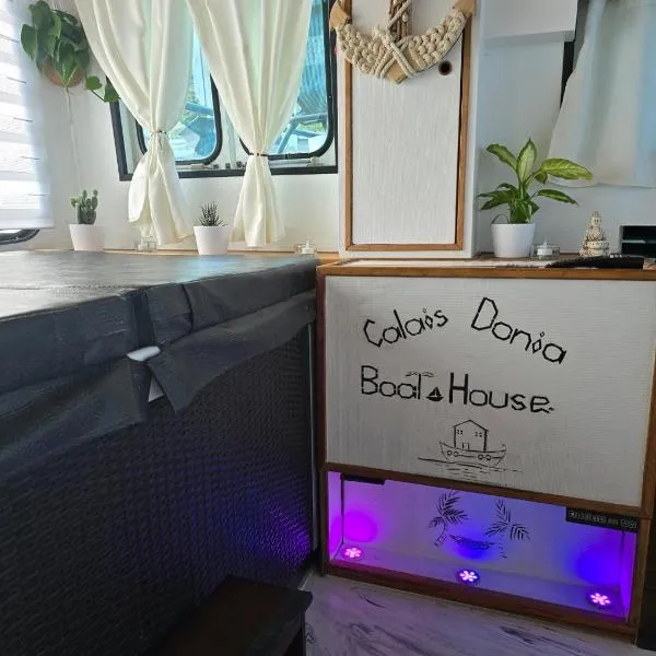 Calaidonia boat house，位于加来的酒店