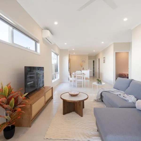 Casa Callistemon - Cute & Cosy Suburban Escape 10 min from North Lake Westfield，位于Griffin的酒店