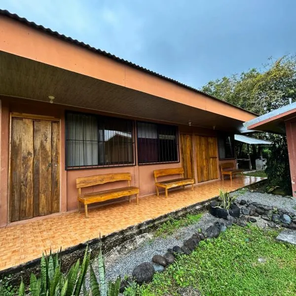 Cabinas Caño Negro，位于Los Chiles的酒店