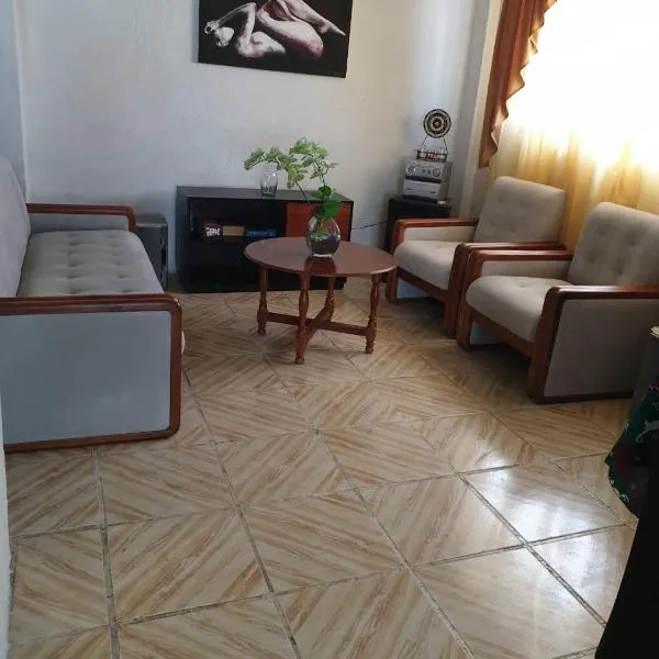 Departamento acogedor de dos habitaciones grandes，位于基多的酒店