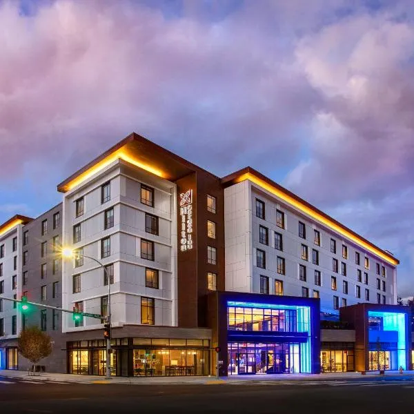 Hilton Garden Inn Redmond WA，位于雷德蒙德的酒店