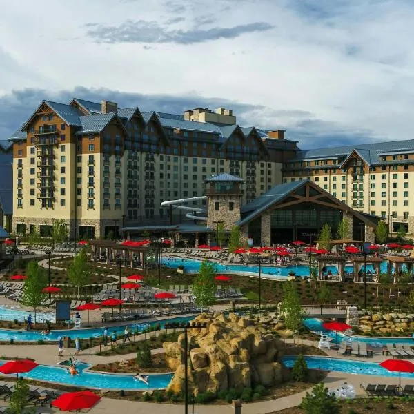 Gaylord Rockies Resort & Convention Center，位于奥罗拉的酒店