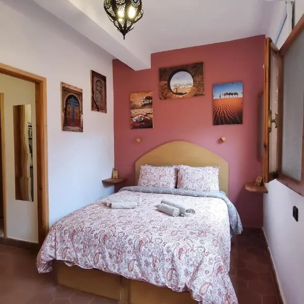 Entire Studio Inside The Kasbah The Ancient City Steps From Kasbah Museum，位于丹吉尔的酒店