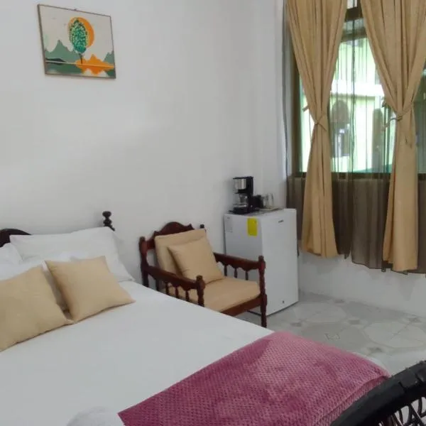 Habitación cómoda y confortable，位于特纳的酒店