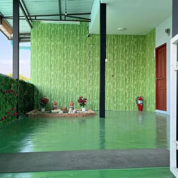 กุลทีปโฮสเทล，位于巴吞他尼的酒店