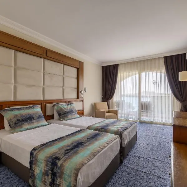 Scala Nuova Beach Hotel，位于库萨达斯的酒店