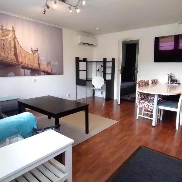 Nice apartment for 4, budget alternative for 7，位于哈帕兰达的酒店