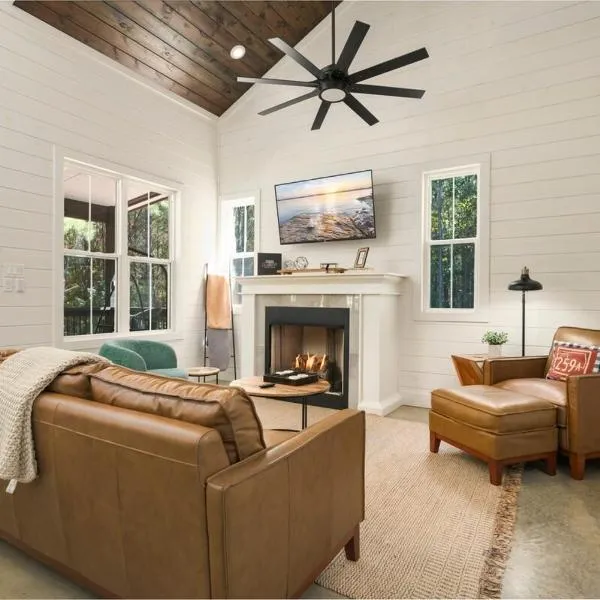 Hideaway Pines，位于布罗肯鲍的酒店