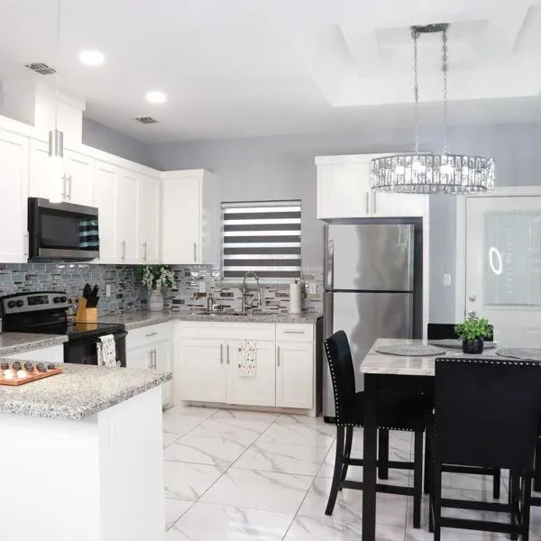 2Bd Modern Home In Gated Community，位于San Juan的酒店