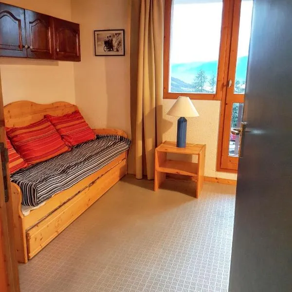 Studio confortable à Vallandry, 20 m² avec vue montagne，位于兰德里的酒店