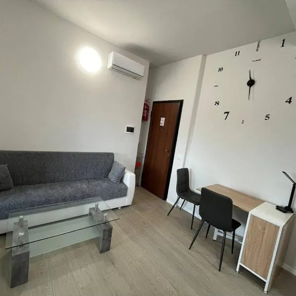 Gaelle Voghera apartment，位于沃盖拉的酒店