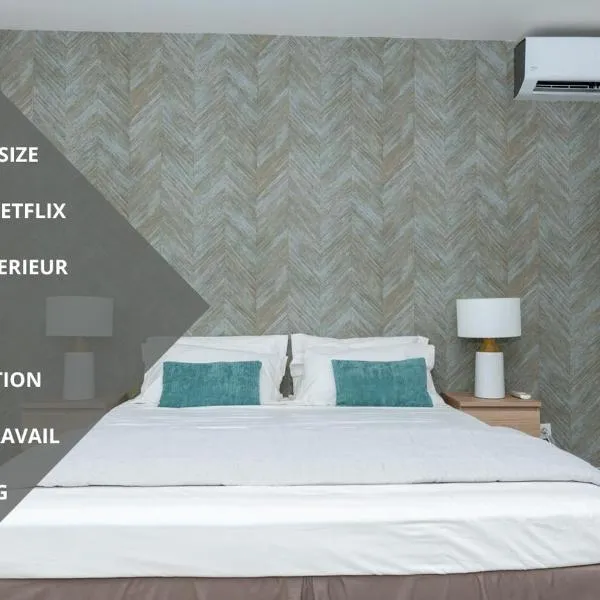 Charme Alizea Skyline wifi-terrasse，位于Camp de Rémire的酒店