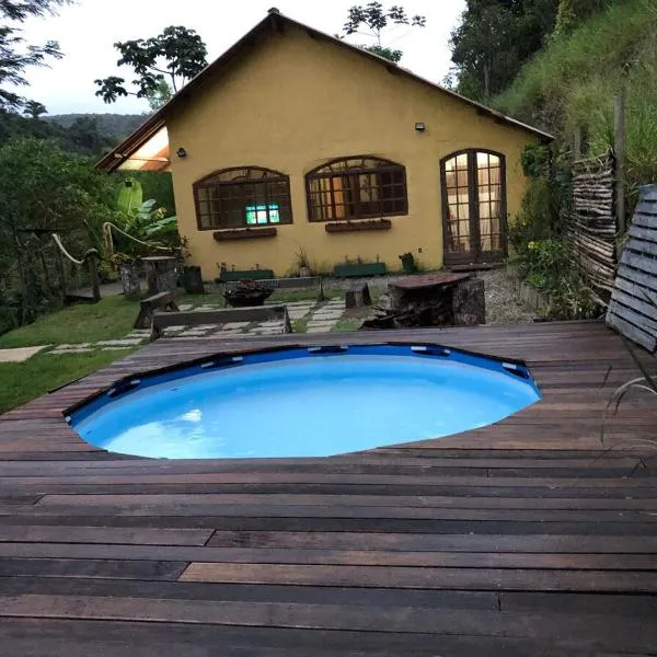 Refúgio fazenda Suíça，位于特雷索波利斯的酒店