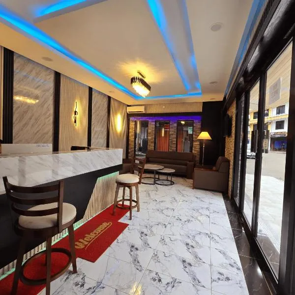 Grand Luxury Hotel Semporna，位于仙本那的酒店