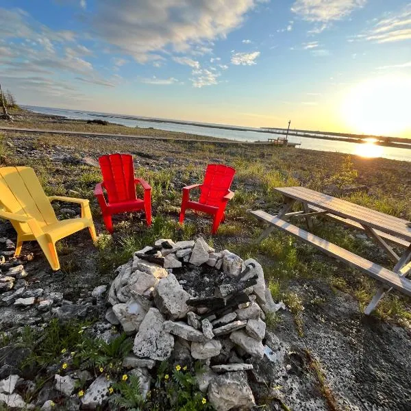 Silver Birch Waterfront Sunsets Tobermory，位于托伯莫里的酒店