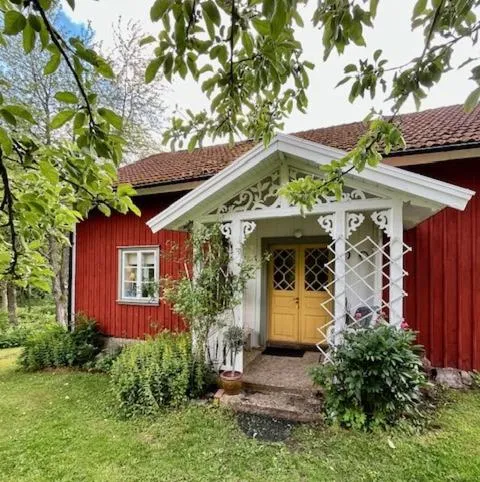 Stuga i Vallebygden, Axvall，位于Axvall的酒店