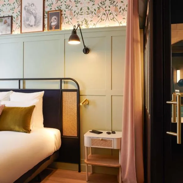 Square Lodge Hotel La Roche sur Yon - Handwritten Collection，位于永河畔拉罗什的酒店