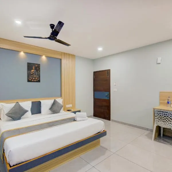 Hotel Park Lane Yelahanka，位于班加罗尔的酒店