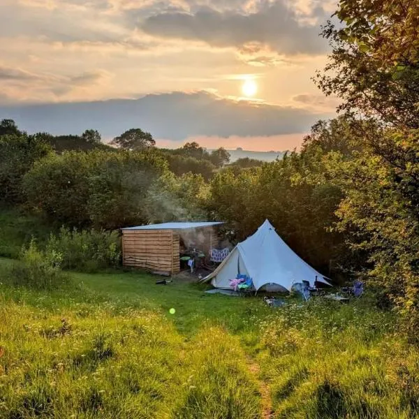 Daisy Bell Tent at Belan Bluebell Woods，位于拉尼德洛伊斯的酒店