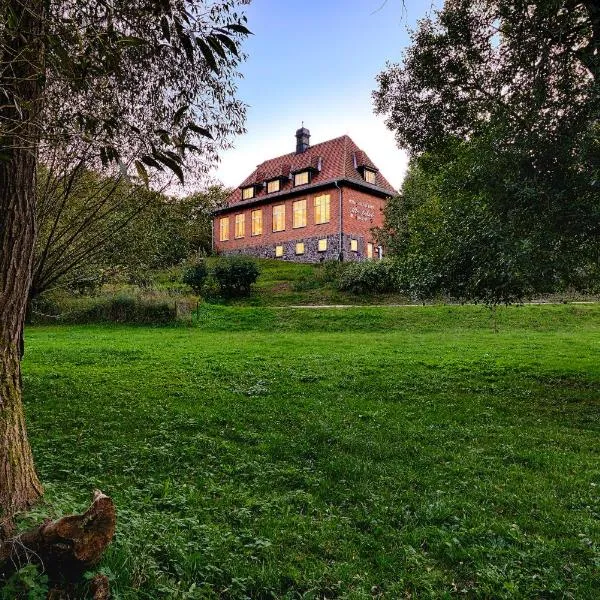Restaurant und Hotel Alte Schule Fürstenhagen，位于Fürstenhagen的酒店