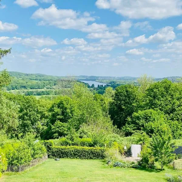 Seeblick-Apartment in Hattingen - Urlaubsfeeling mitten im Ruhrgebiet，位于Blankenstein的酒店
