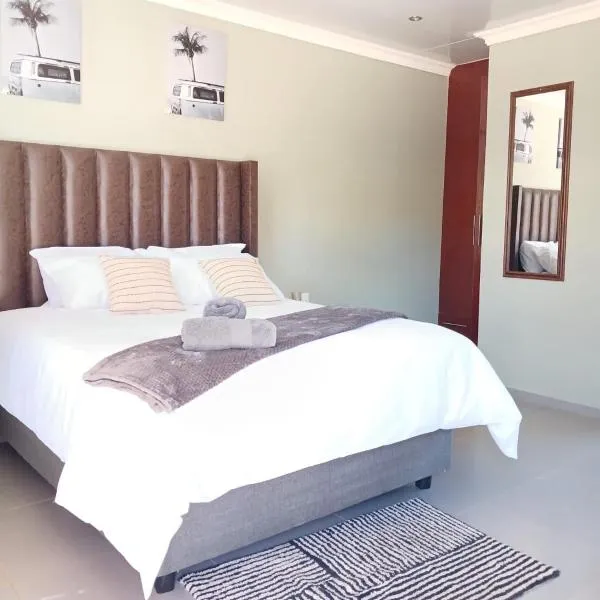 Precious Estates Emerald，位于Zeerust的酒店