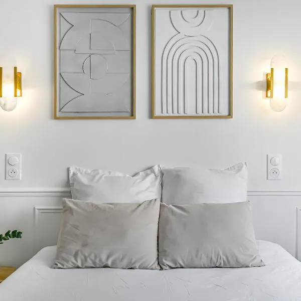 JIJI Suites，位于Combs-la-Ville的酒店