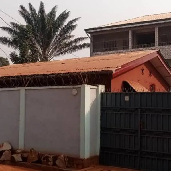 Résidence Agnès et Victor (RAV)，位于班基的酒店