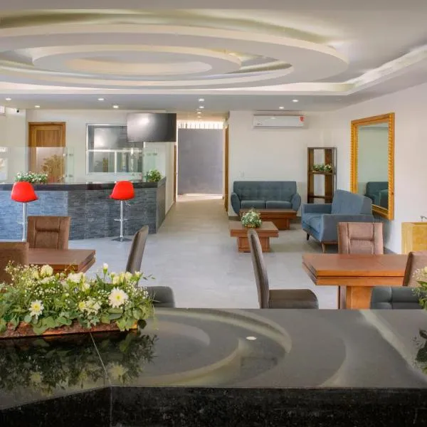 MC HOTEL Saldarriaga Querétaro，位于克雷塔罗的酒店