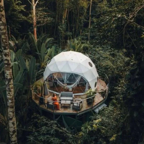 Faith Glamping Dome Costa Rica，位于科克莱斯的酒店