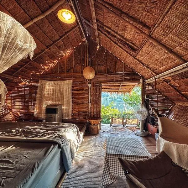 Royal mountain Hut，位于拉差汶里的酒店