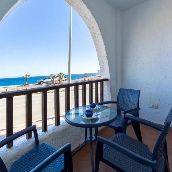 Paraiso Escondido, 1 Linea De Playa，位于拉伊斯莱塔德尔摩洛的酒店