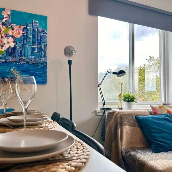 "Blue dreams" stay near Glasgow city，位于Dalmuir的酒店