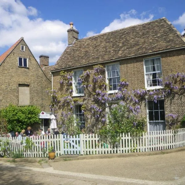 Peacocks Tearoom and Fine B&B，位于伊利的酒店