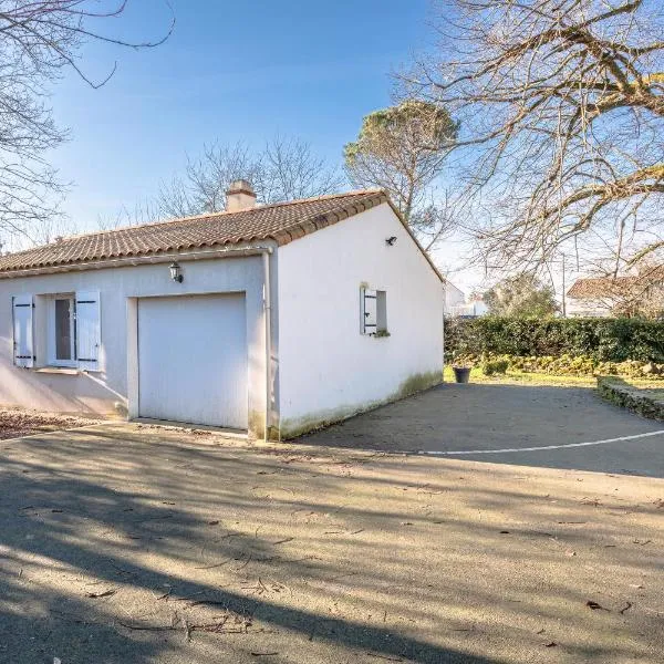Petite maison à la campagne，位于Saint-Georges-de-Pointindoux的酒店