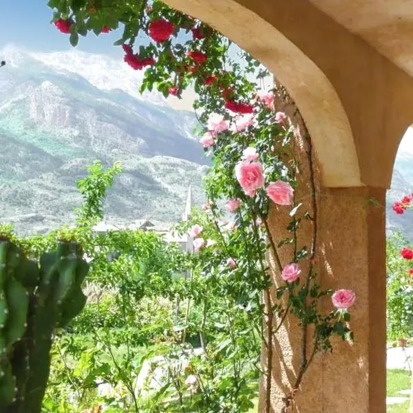 Appartement paisible à Saint-Crepin avec vue sur la montagne，位于Saint-Crépin的酒店