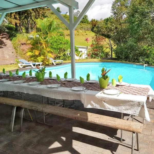 Studio cosy avec terrasse à La Montagne 25 m²，位于La Montagne的酒店