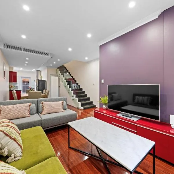 Comforting 2BR House & FishMarket & Casino-3 mins walk，位于悉尼的酒店