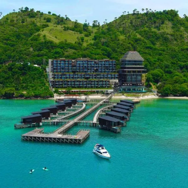 Katamaran Hotel & Resort Komodo，位于纳闽巴霍的酒店