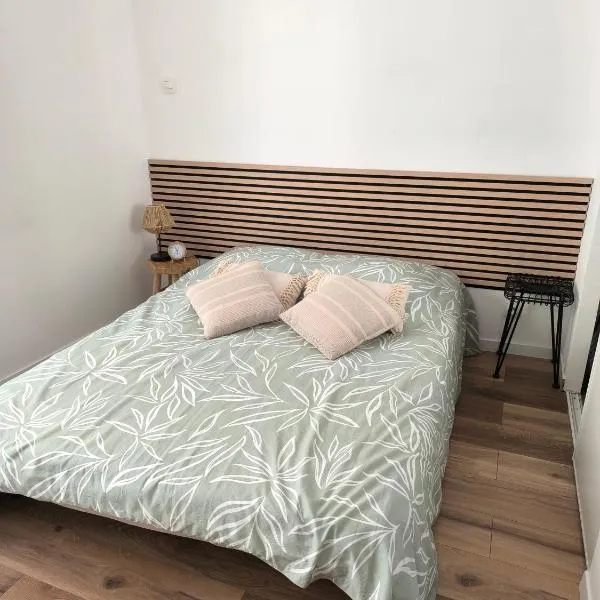 Charming studio in downtown，位于蒙特利马尔的酒店