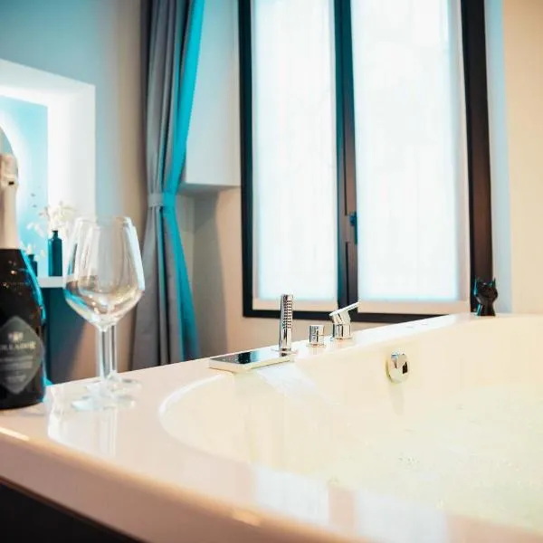 Penelope's Suite&Spa con parcheggio privato，位于科莫的酒店