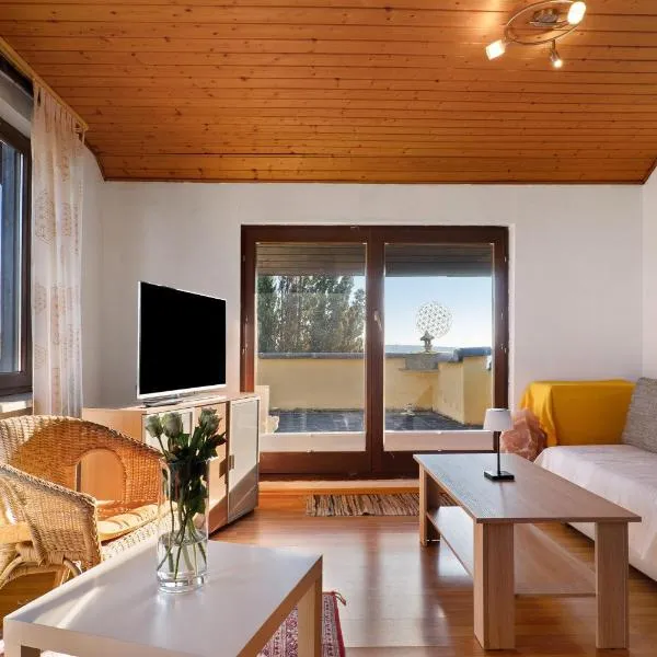 Ferienwohnung Schöne Aussicht，位于Gemmrigheim的酒店