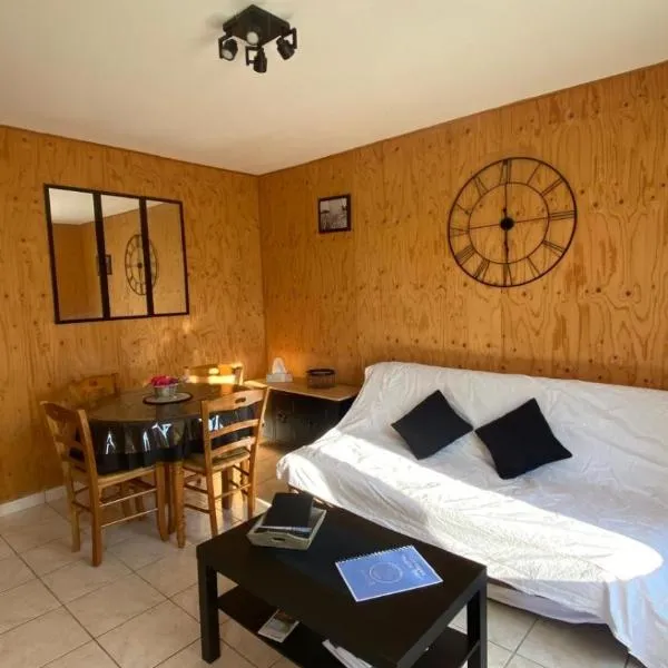 Gîte Cottage 2 à 4 pers Bulle Der 12B Lac du der，位于吉福蒙尚波贝尔的酒店