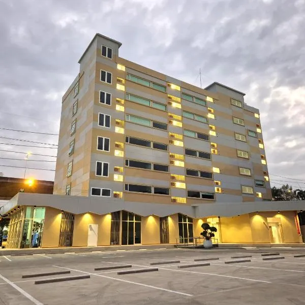 The Publyc Hotel，位于曼那的酒店