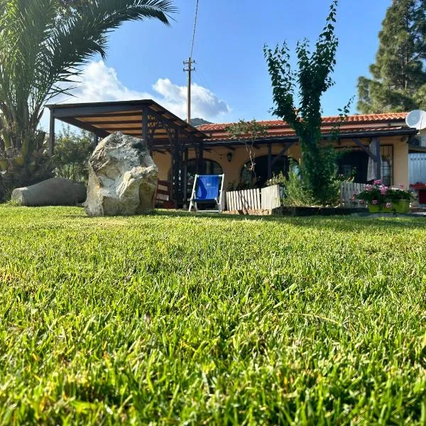 Villa SuReu，位于卡斯蒂亚达斯的酒店