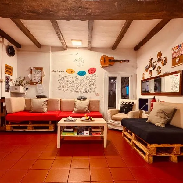 Hostel Il Nosadillo - Bologna，位于博洛尼亚的酒店