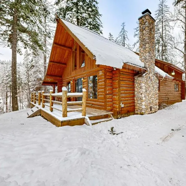 Blacktail Cabin，位于Somers的酒店