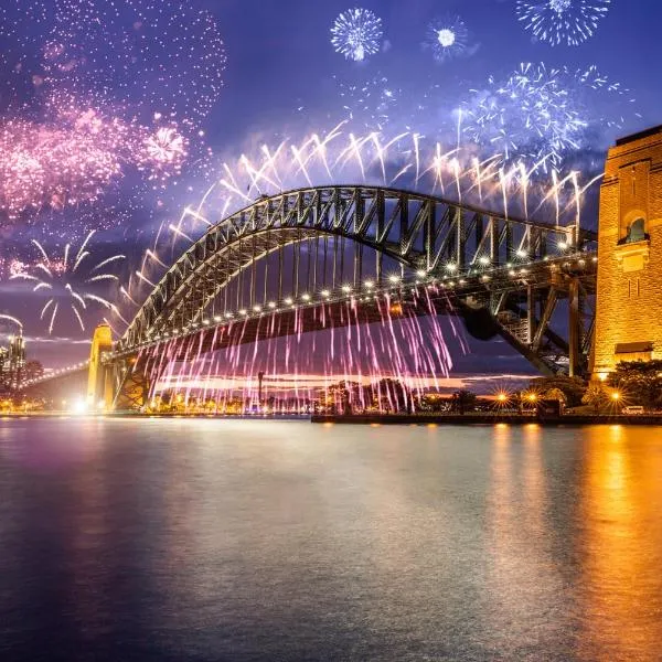 Breathtaking Sydney Harbour view condo，位于悉尼的酒店